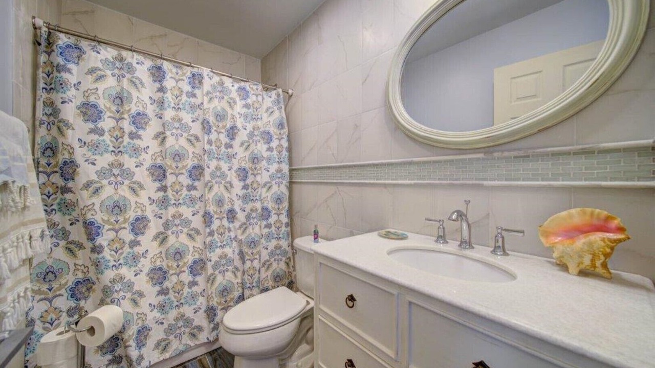 Photo of Bathroom in Hutchinson Island South