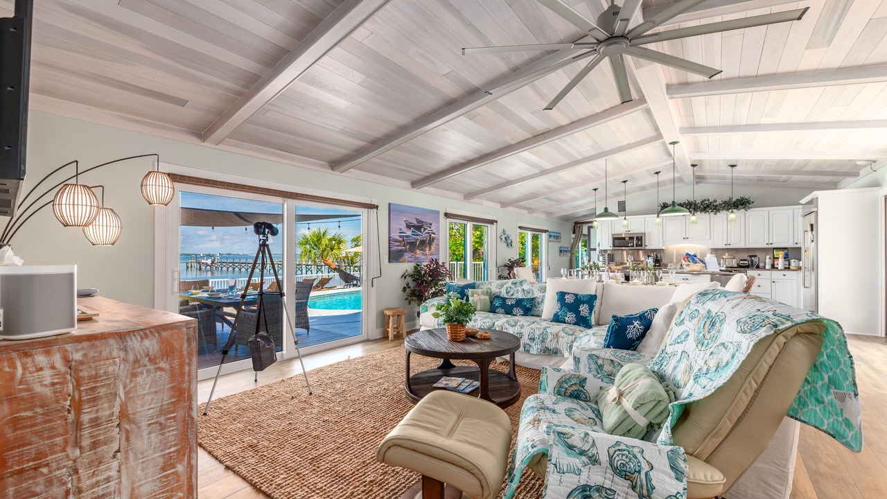Photo of Livingroom in Stuart