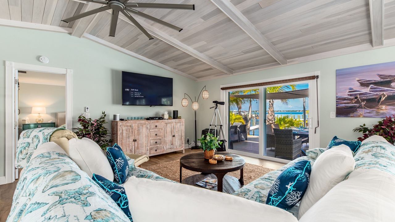 Photo of Livingroom in Stuart