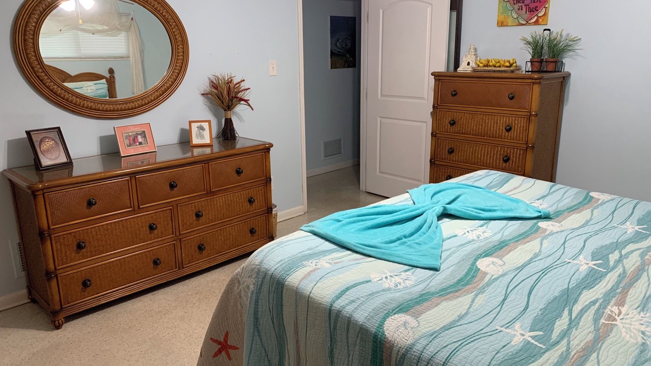 Photo of Bedroom in Historic Downtown Melbourne