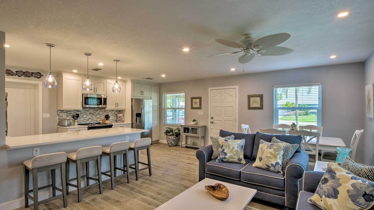 Photo of Livingroom in Naples Park