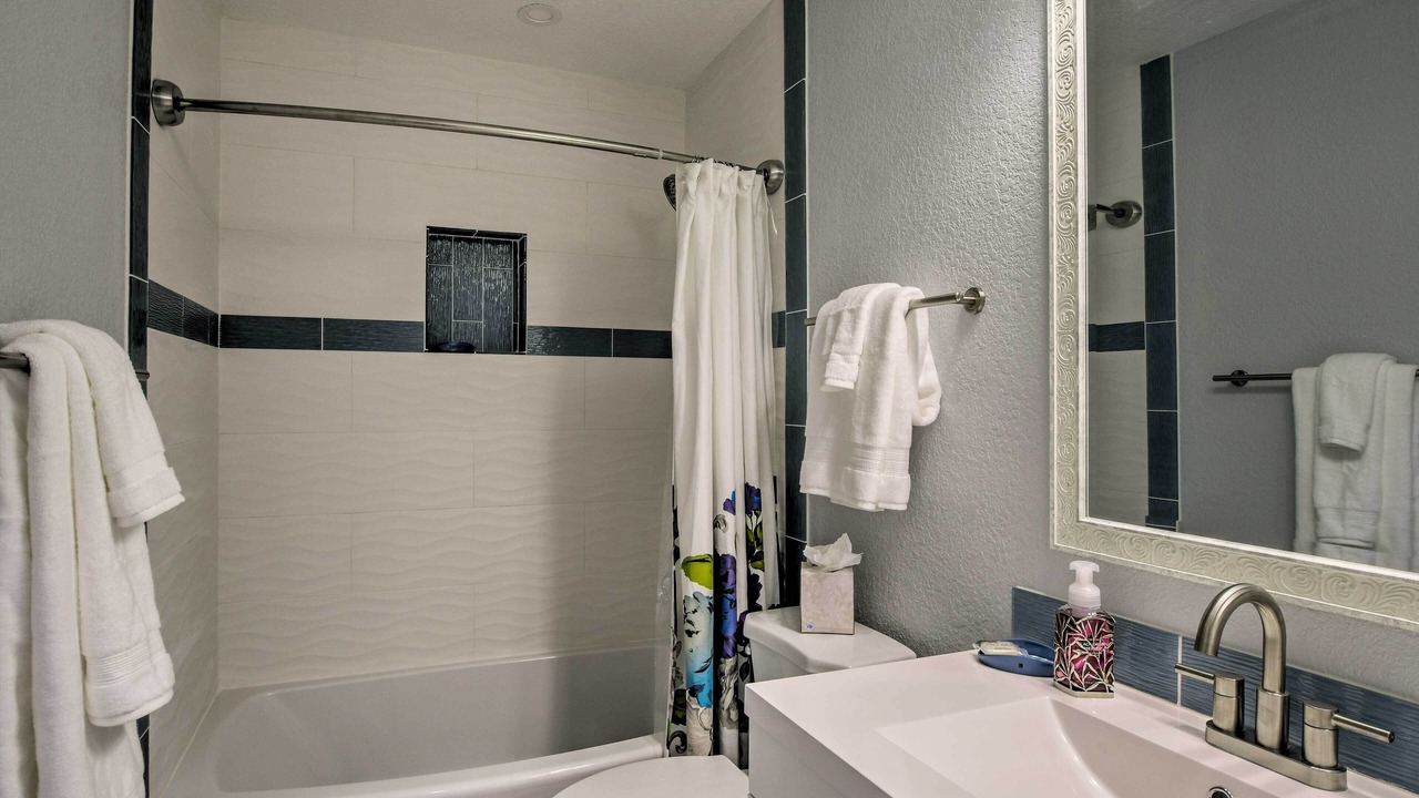 Photo of Bathroom in Naples Park