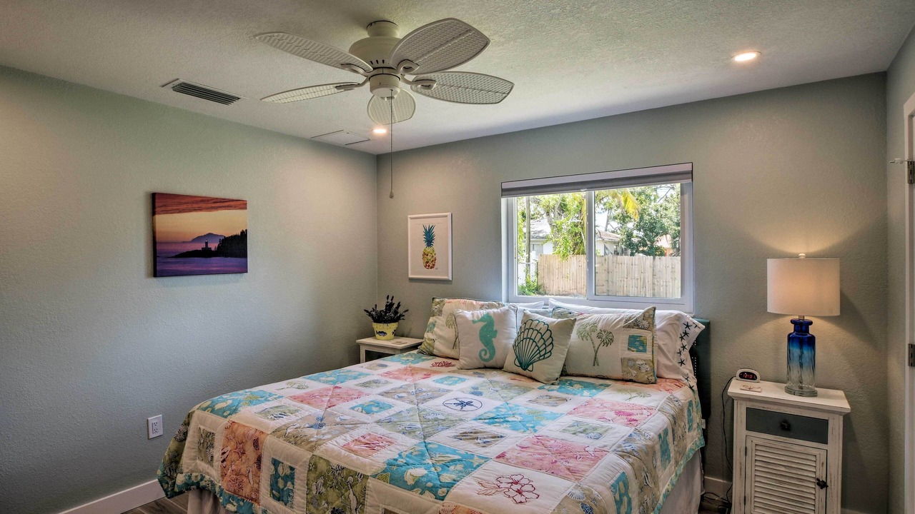 Photo of Bedroom in Naples Park