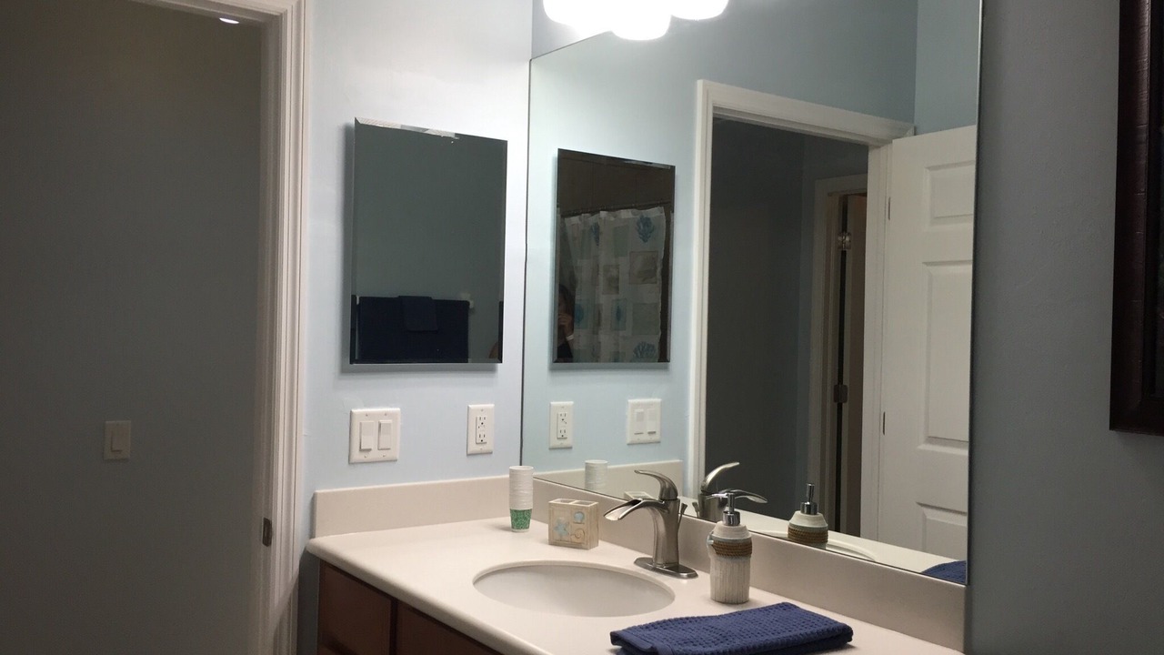 Photo of Bathroom in Biggar