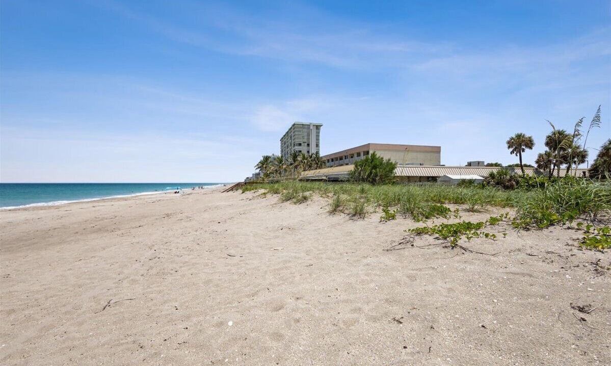 Photo of Others in Hutchinson Island South