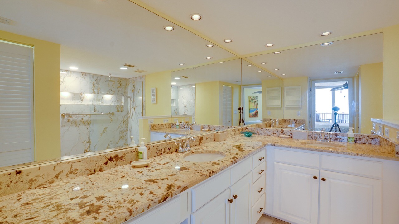Photo of Bathroom in Bradenton Beach