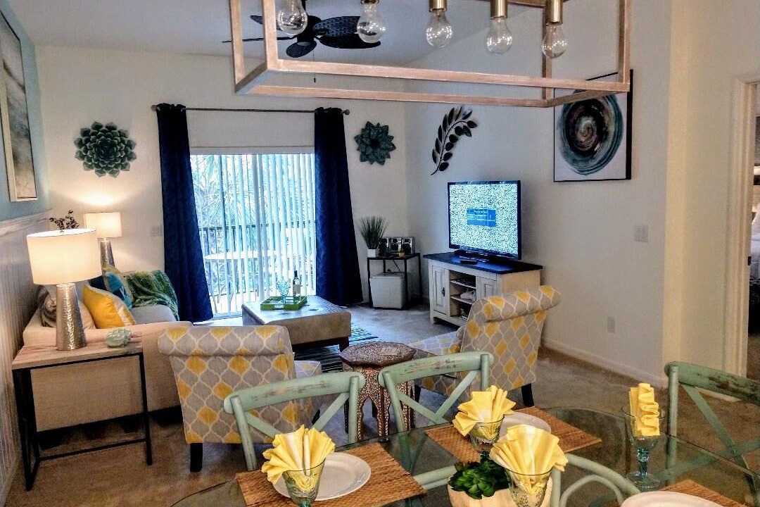 Photo of Livingroom in Bahama Bay