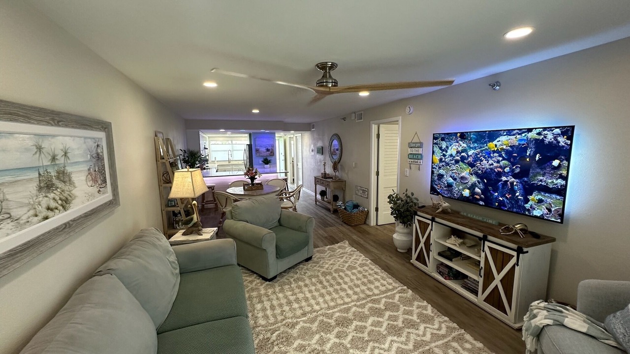 Photo of Livingroom in Englewood