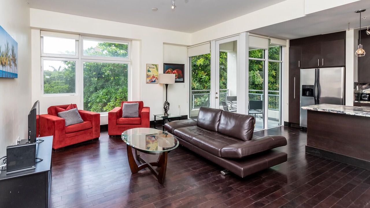 Photo of Livingroom in Northeast Miami