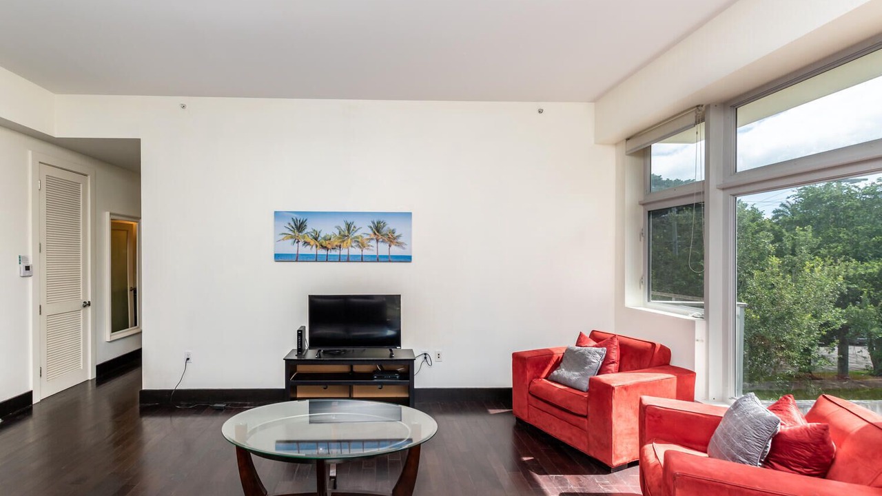 Photo of Livingroom in Northeast Miami