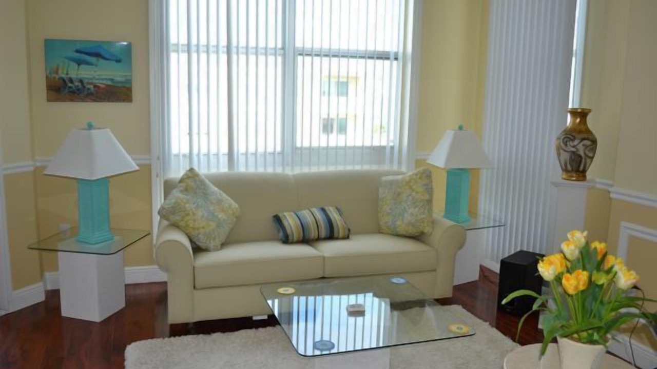 Photo of Bedroom in East Ocean Ave