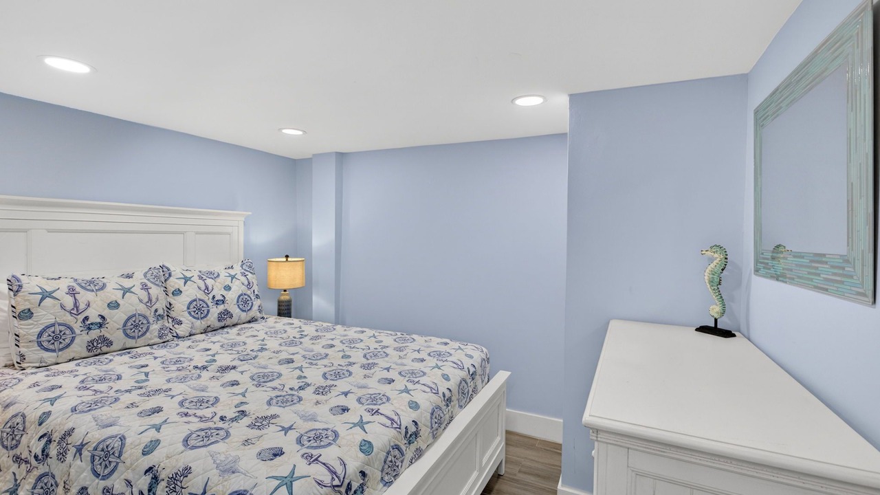 Photo of Bedroom in Mid Island