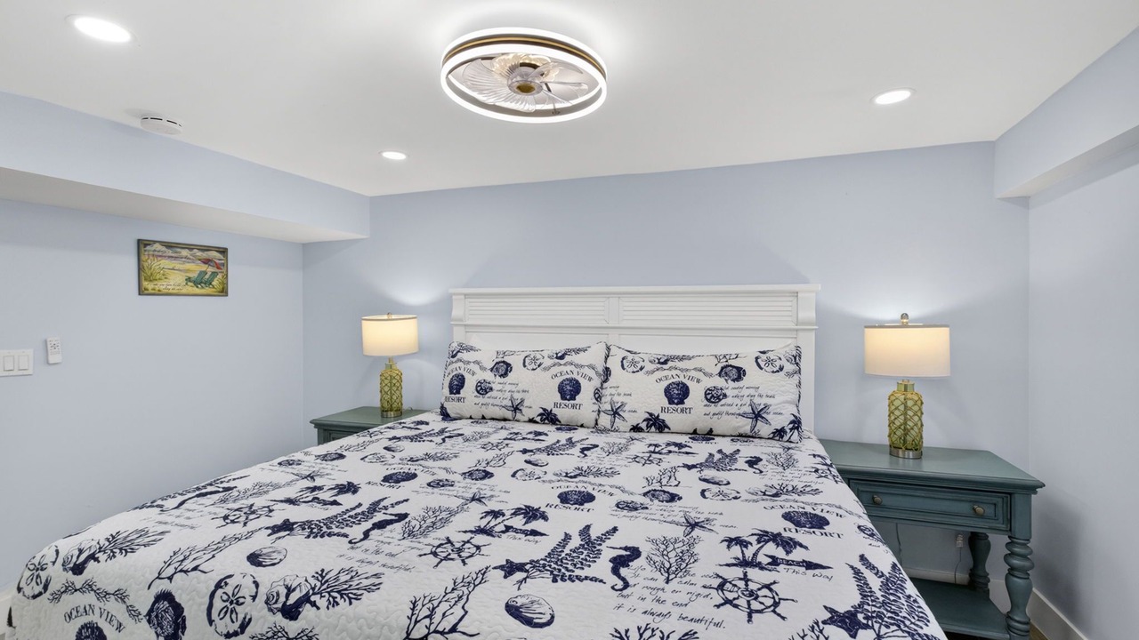 Photo of Bedroom in Mid Island