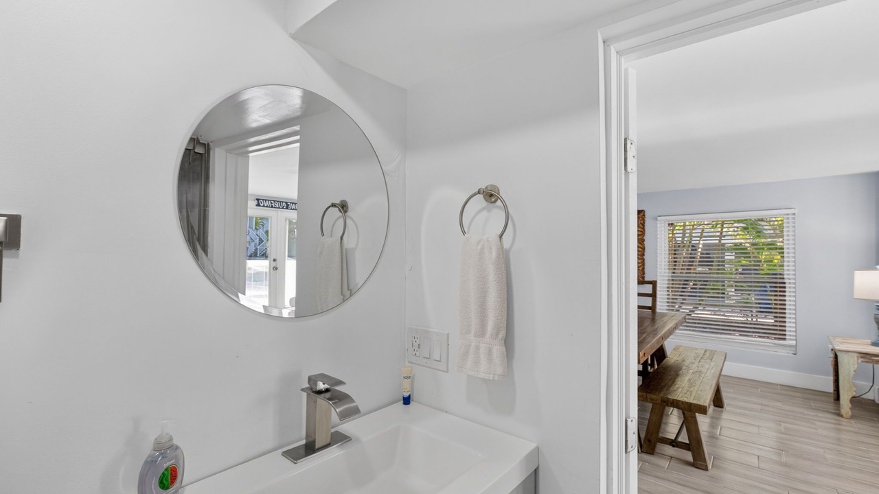 Photo of Bathroom in Mid Island