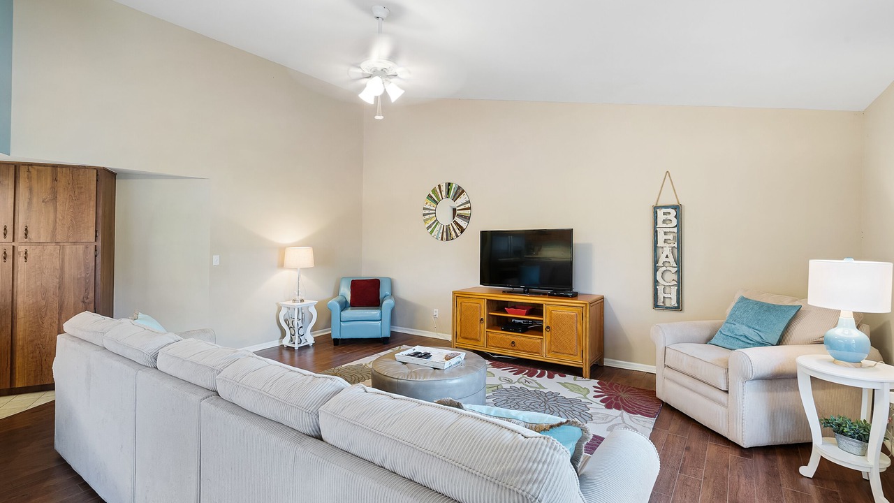 Photo of Bedroom in Pelican