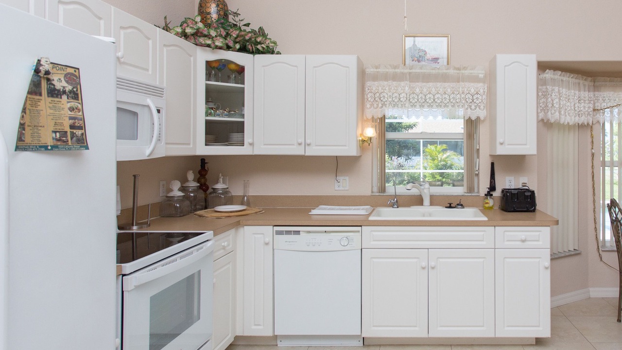 Photo of Kitchen in Caloosahatchee