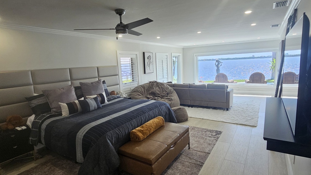 Photo of Bedroom in Caloosahatchee