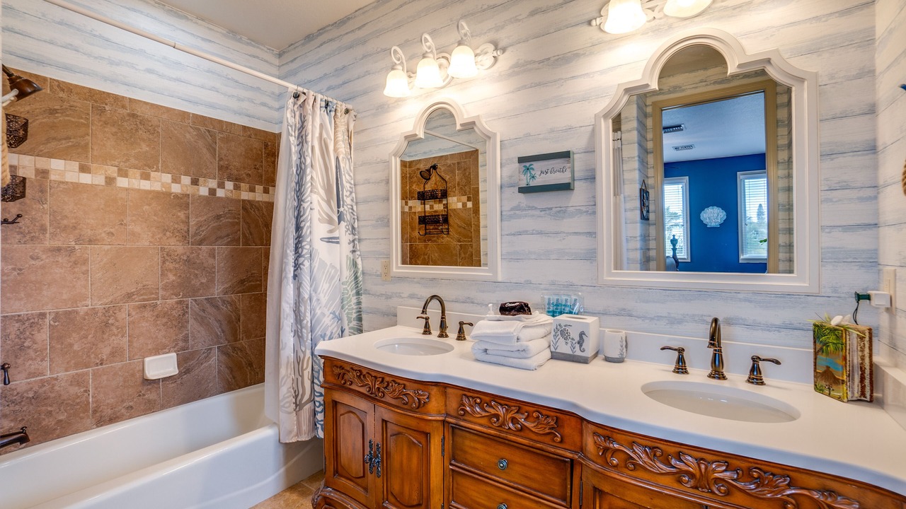 Photo of Bathroom in Holmes Beach
