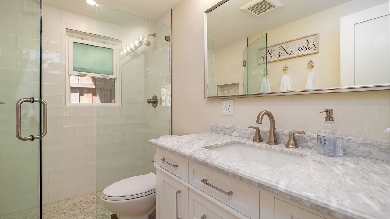 Photo of Bathroom in Holmes Beach