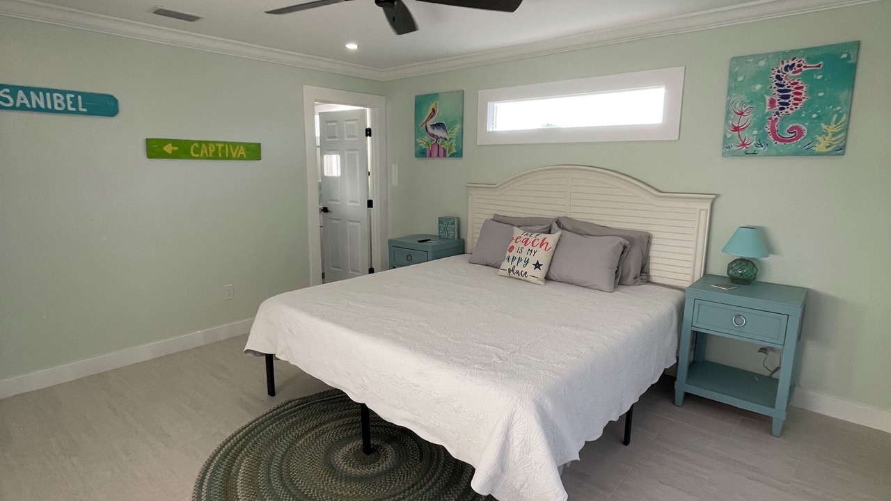 Photo of Bedroom in Mid Island