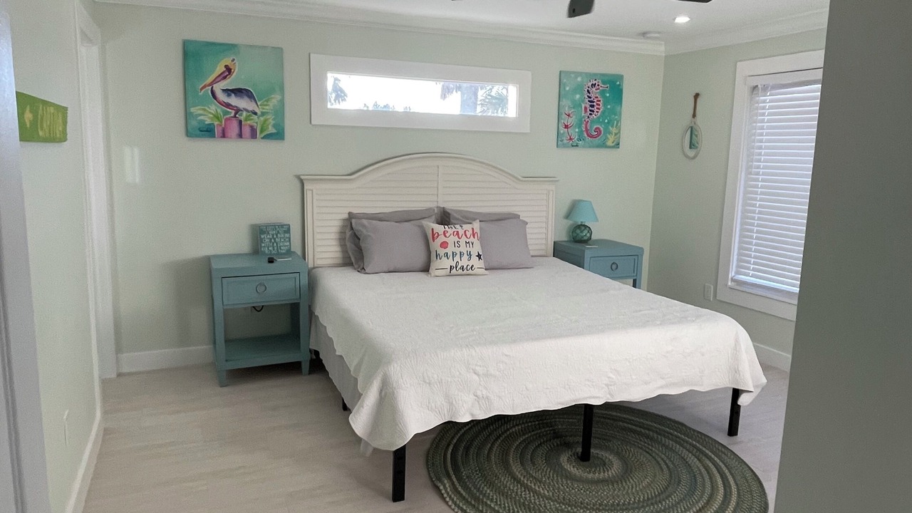 Photo of Bedroom in Mid Island