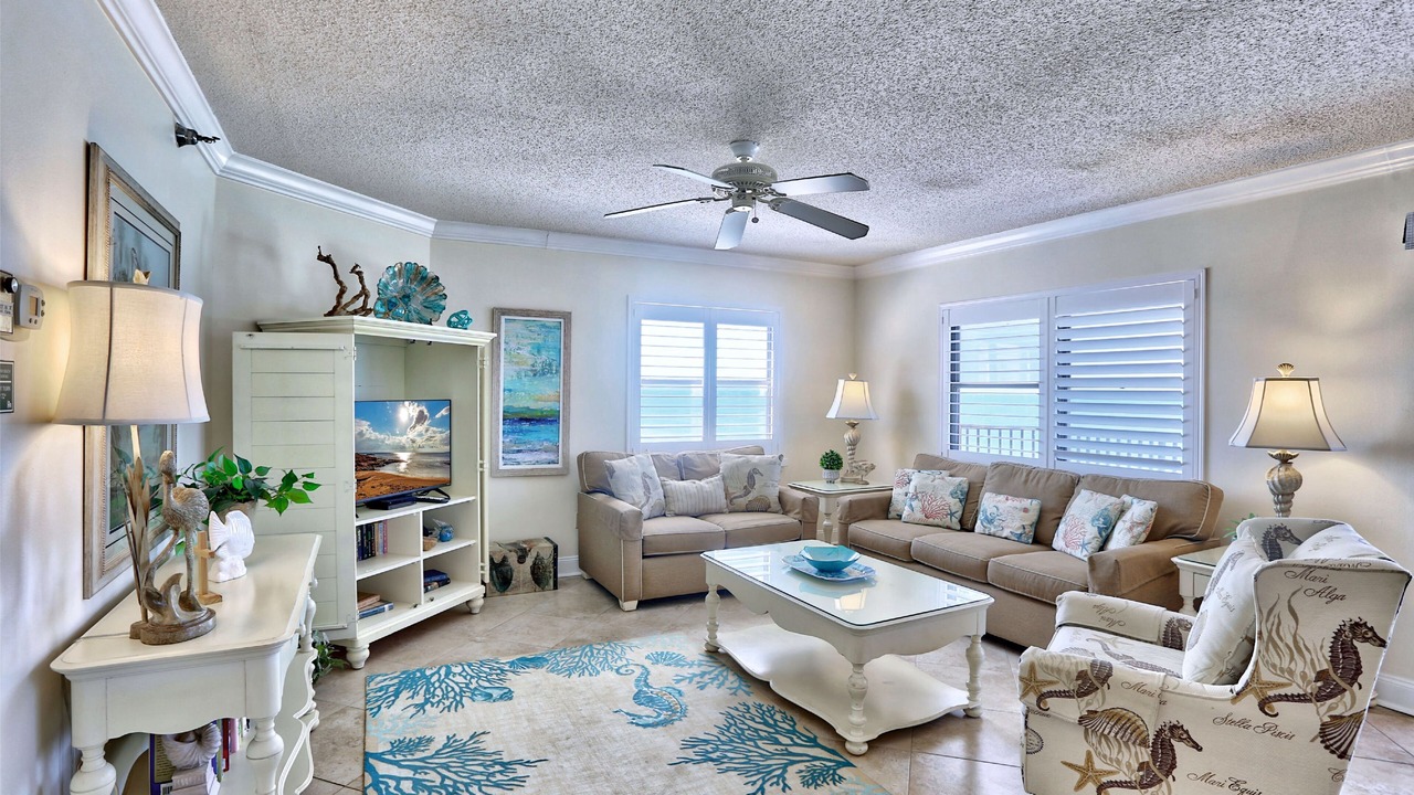 Photo of Livingroom in North Redington Beach