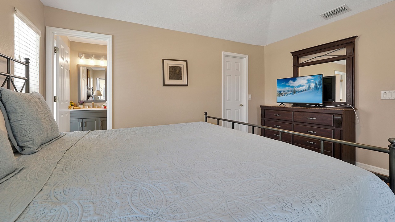 Photo of Bedroom in Loughman