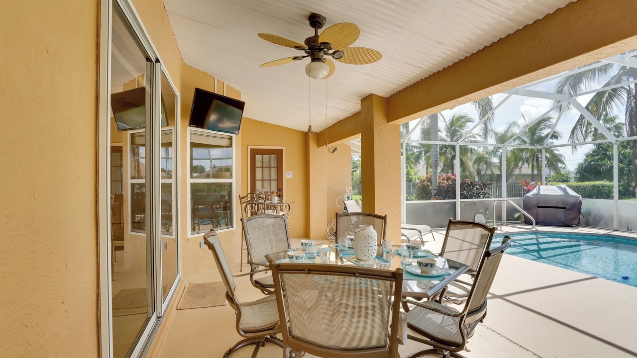 Photo of Outdoor in Pelican