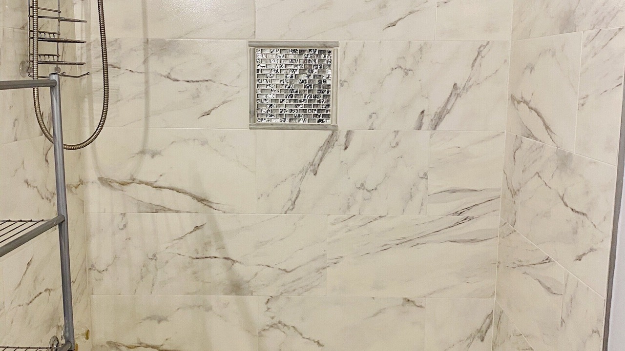 Photo of Bathroom in Anona