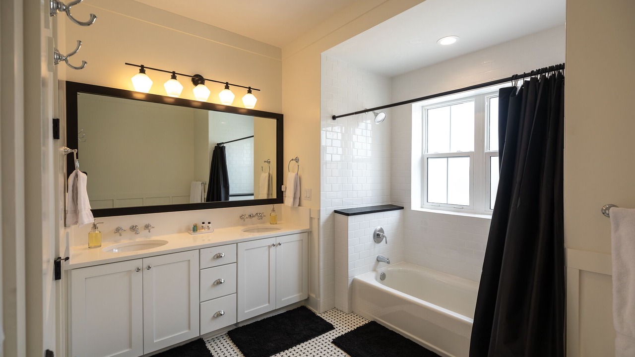 Photo of Bathroom in Lake Alfred
