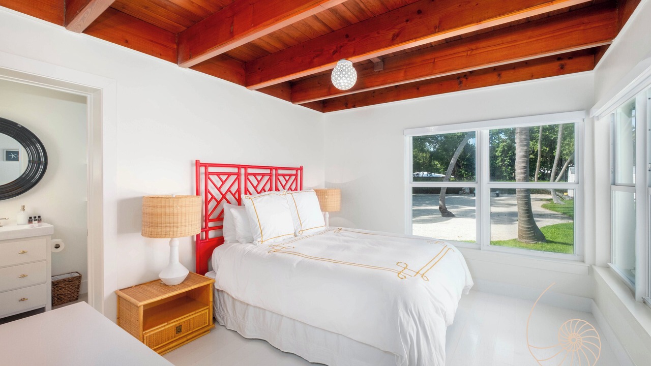 Photo of Bedroom in Islamorada
