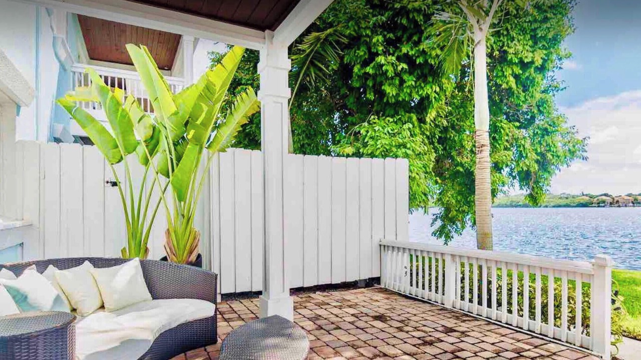 Photo of Patio Balcony in Coquina Key