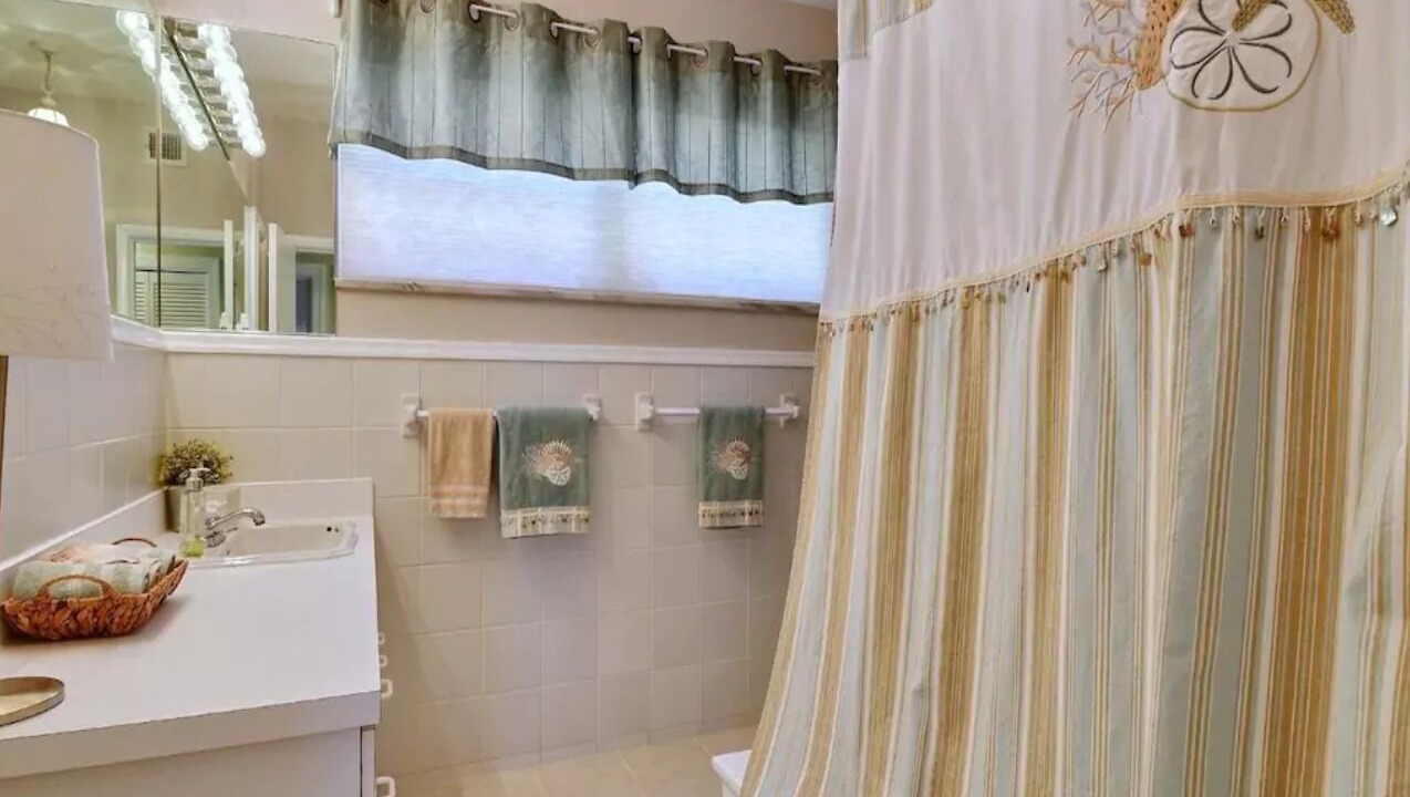 Photo of Bathroom in Florida Ridge