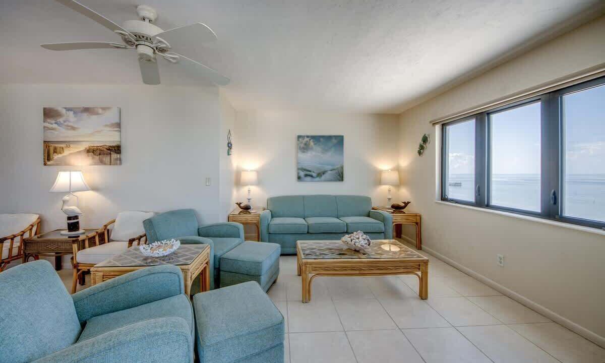 Photo of Livingroom in Fort Myers Beach