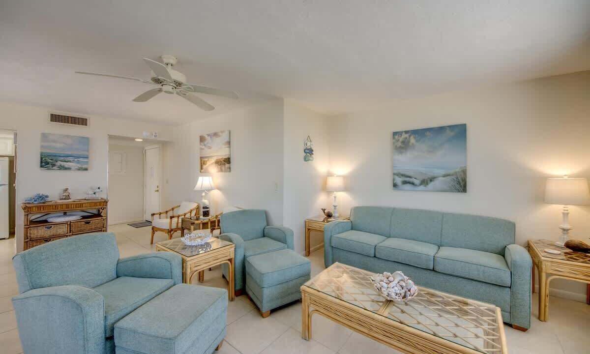 Photo of Livingroom in Fort Myers Beach