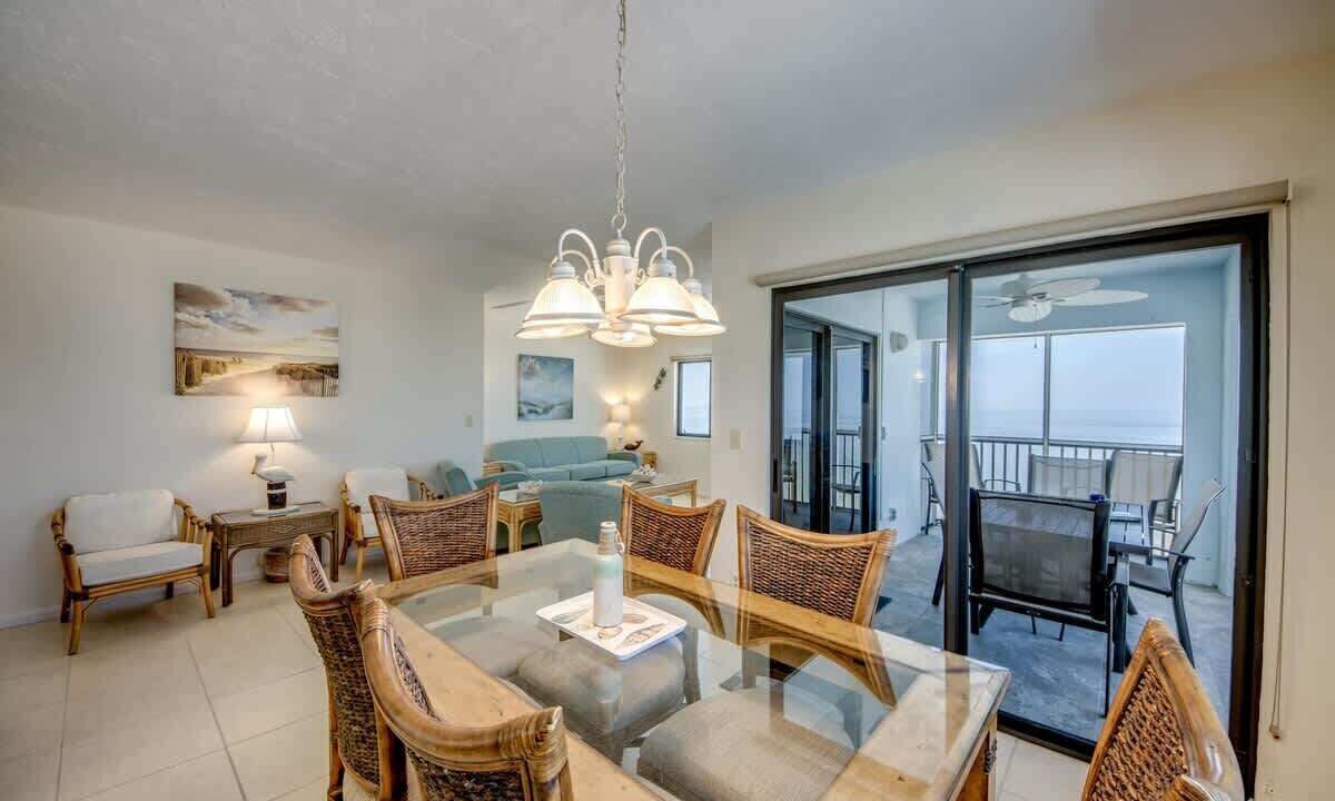 Photo of Livingroom in Fort Myers Beach