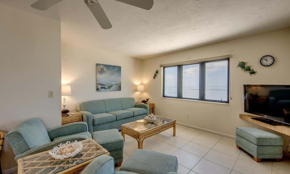 Photo of Livingroom in Fort Myers Beach