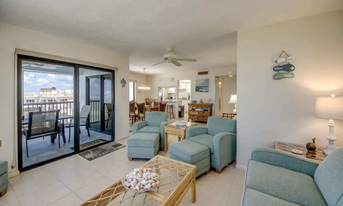 Photo of Livingroom in Fort Myers Beach