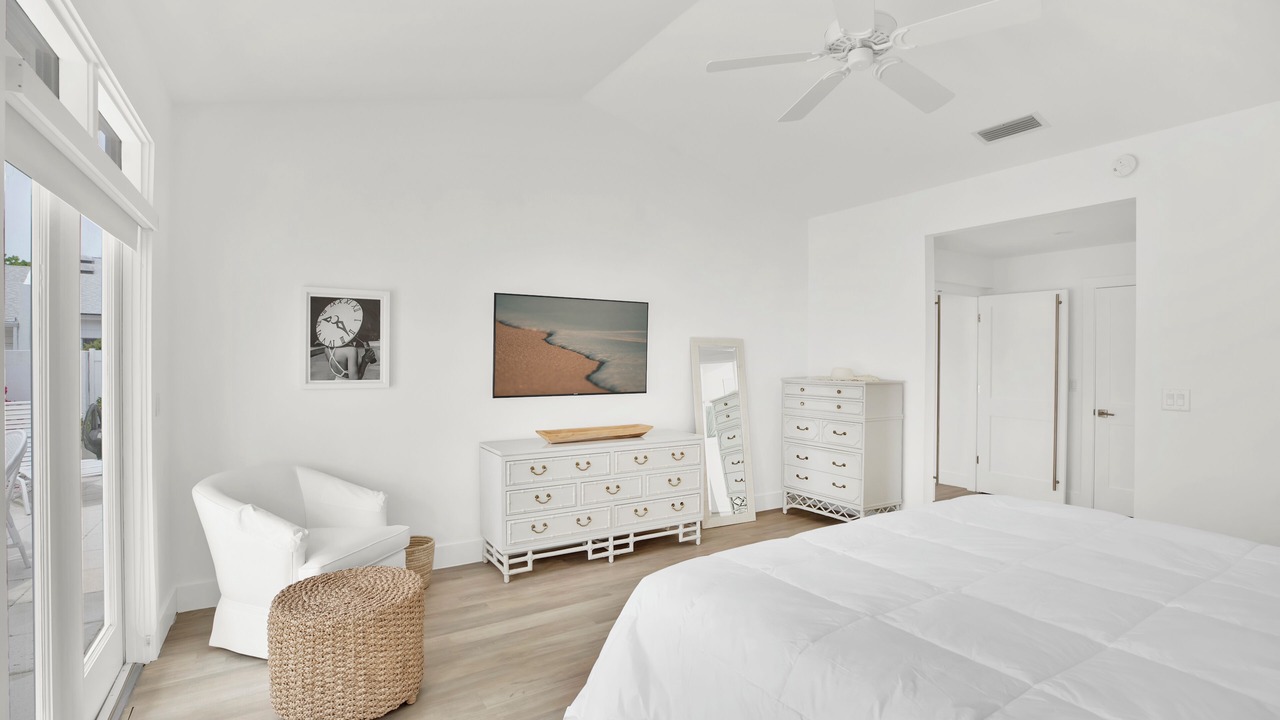 Photo of Bedroom in Indian River Shores