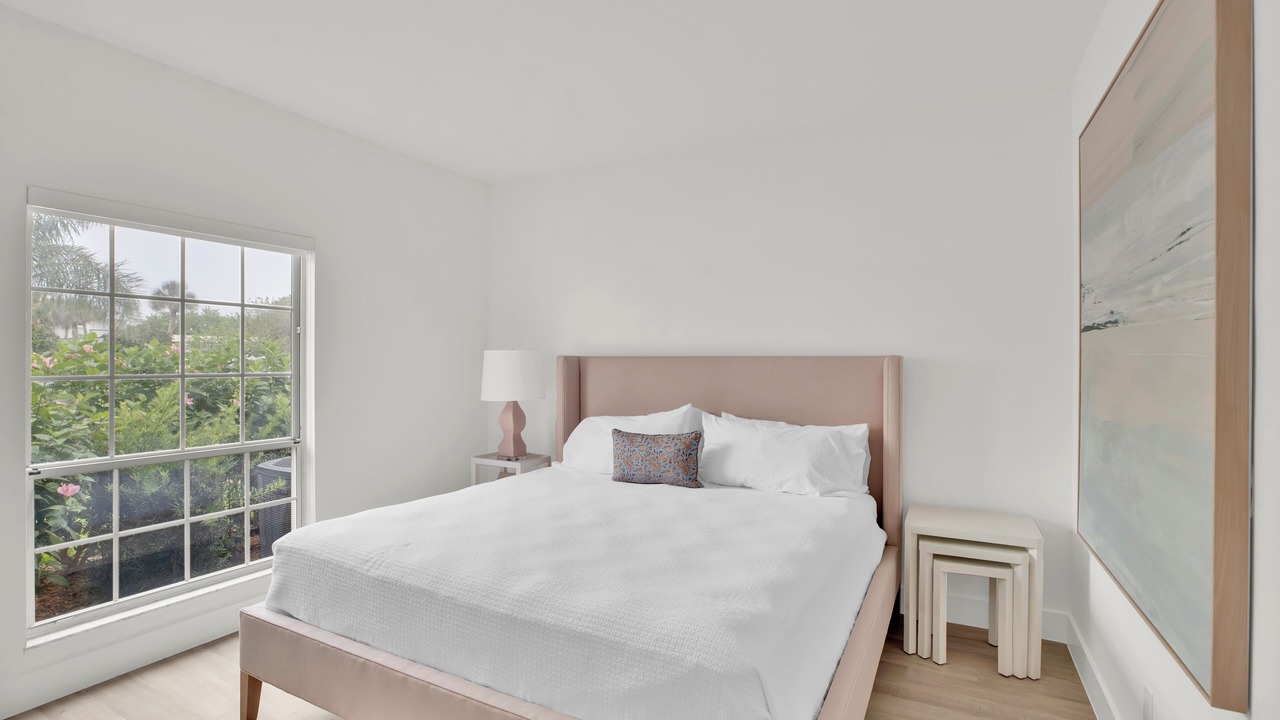 Photo of Bedroom in Indian River Shores