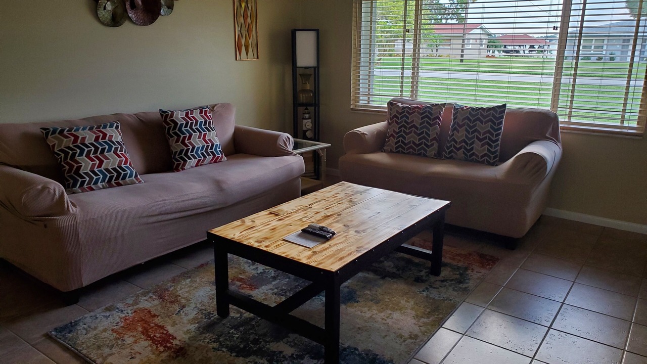 Photo of Livingroom in Highland