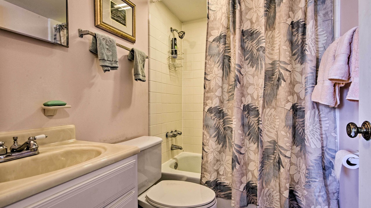 Photo of Bathroom in Central Beach