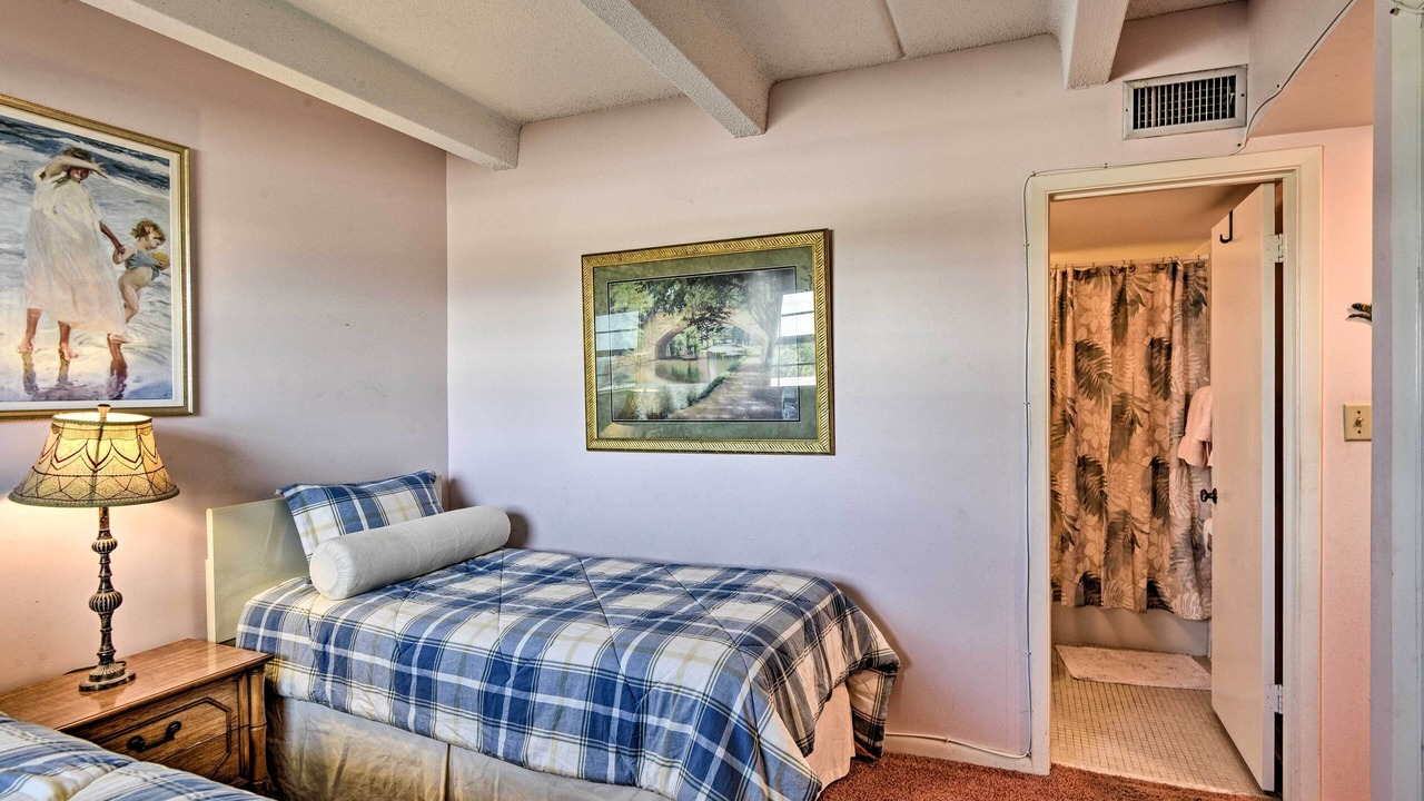 Photo of Bedroom in Central Beach