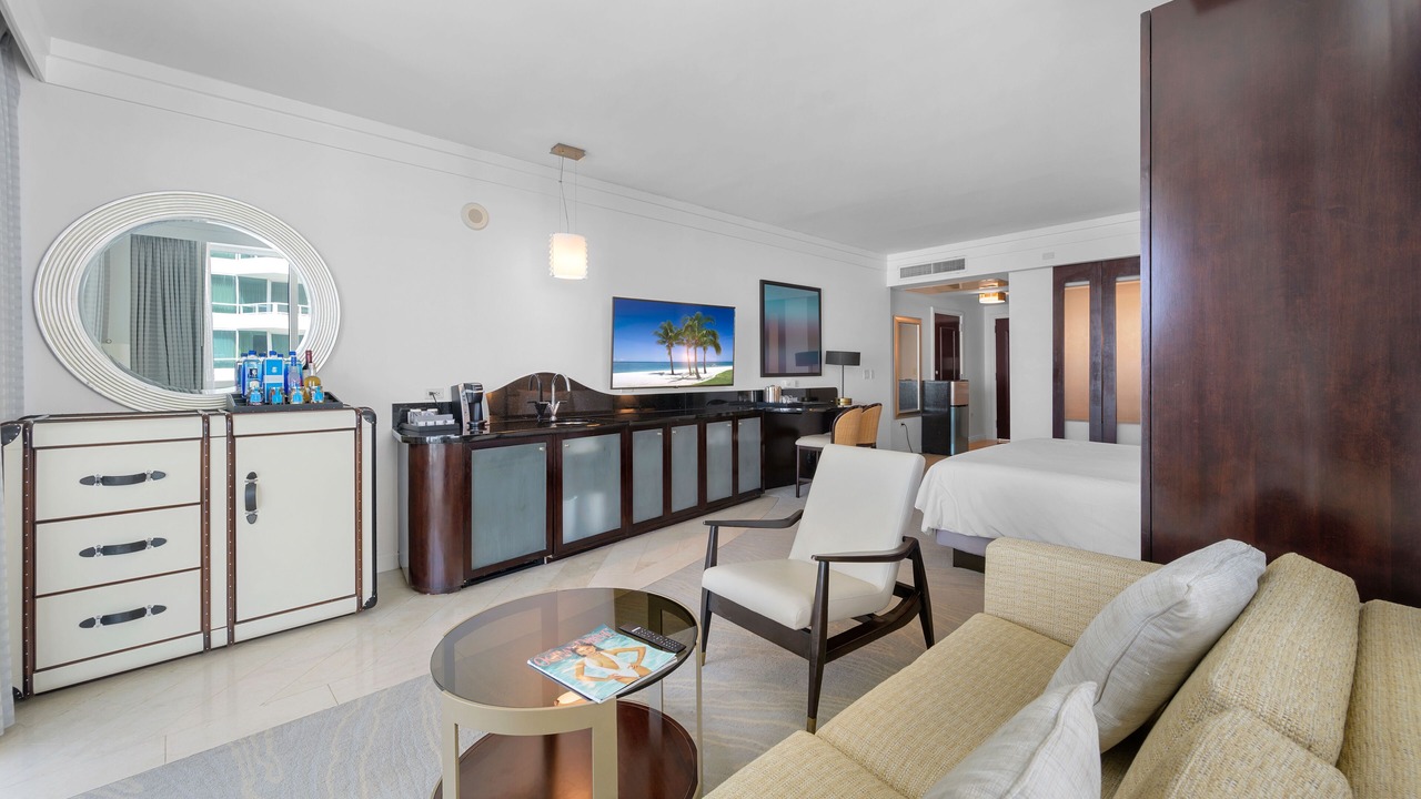 Photo of Bedroom in Mid Beach