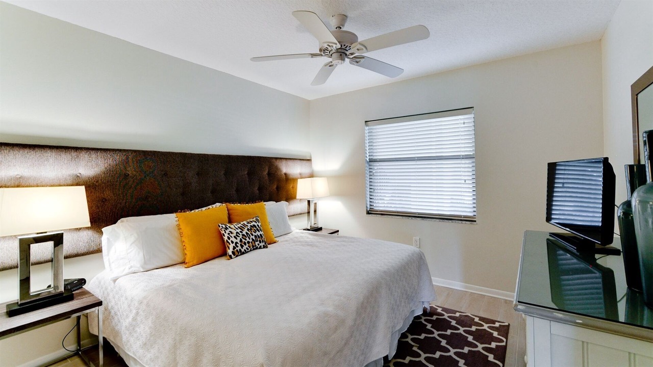 Photo of Bedroom in Trailer Estates