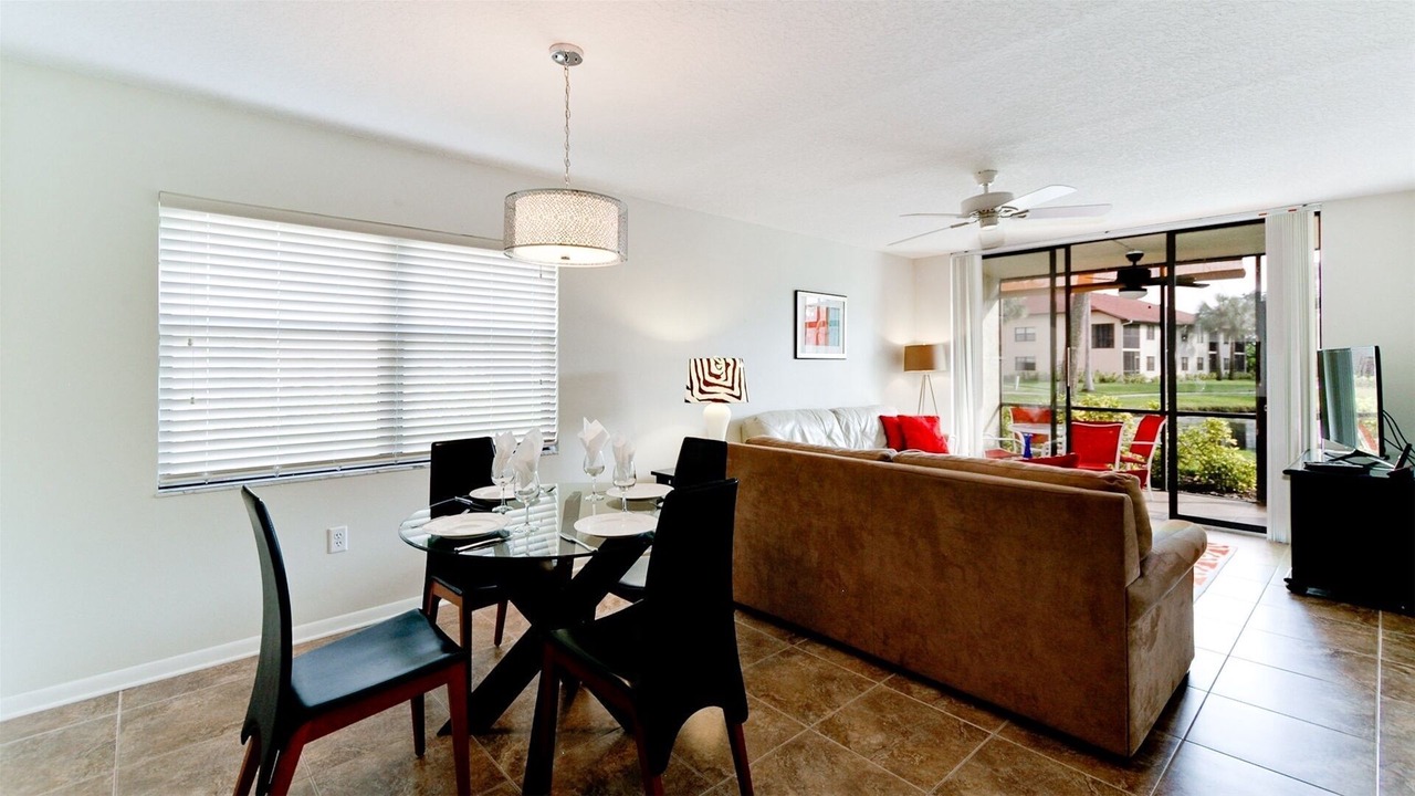 Photo of Livingroom in Trailer Estates