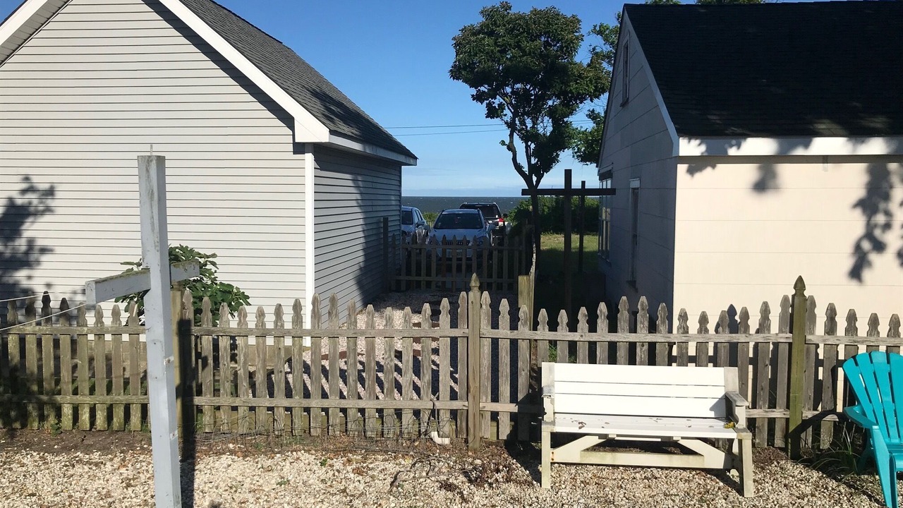 Photo of Outdoor in Town Bank