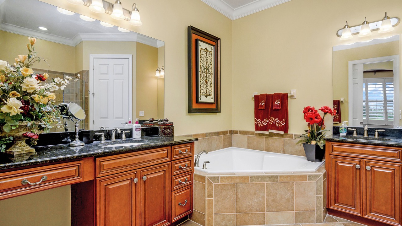 Photo of Bathroom in Naples