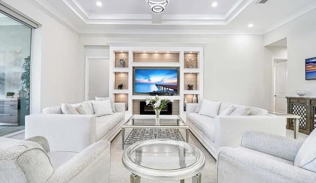 Photo of Livingroom in East Naples