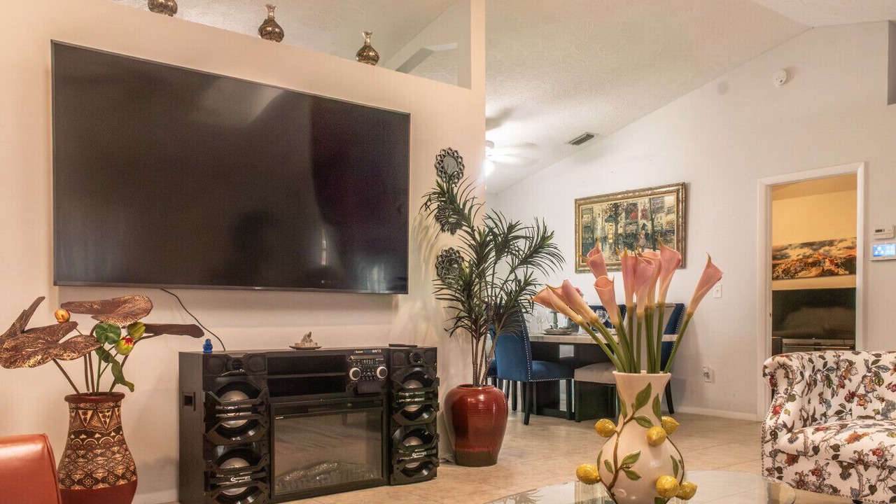 Photo of Livingroom in Port Saint Lucie